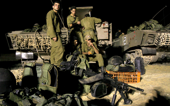 army_outside_gaza_4.gif