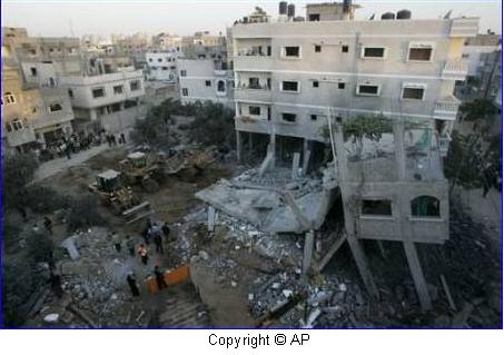 Destruction-Gaza-12072006.jpg