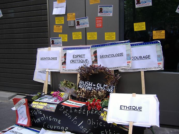 le-monde-10082006-2.jpg