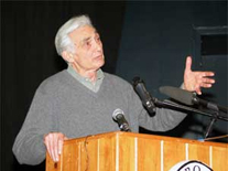 8_Howard_Zinn.jpg