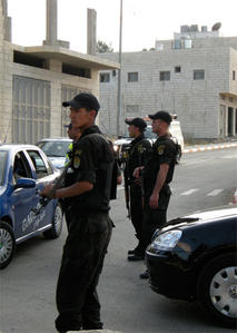 flics_palestiniens_a_Bethleem.jpg