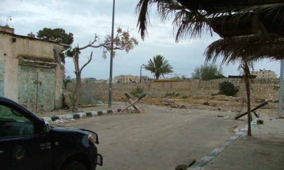 rafah_coupee_en_deux_par_un_mur.jpg