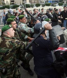 manif_a_beyrouth_contre_le_mur_egyptien.jpg