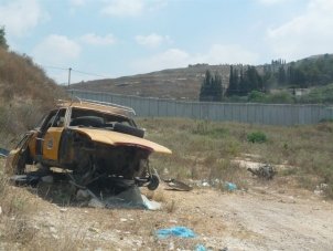 Naplouse_taxi_palestinien_defonce.jpg