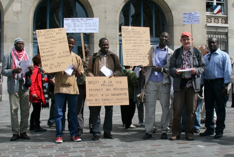 28_mai_devant_mairie_du_13eme.jpg