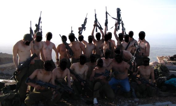 LDJ_en_Cisjordanie_avec_armes_bis.jpg