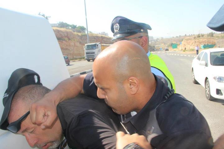 checkpoint_Ni_lin_violence.jpg