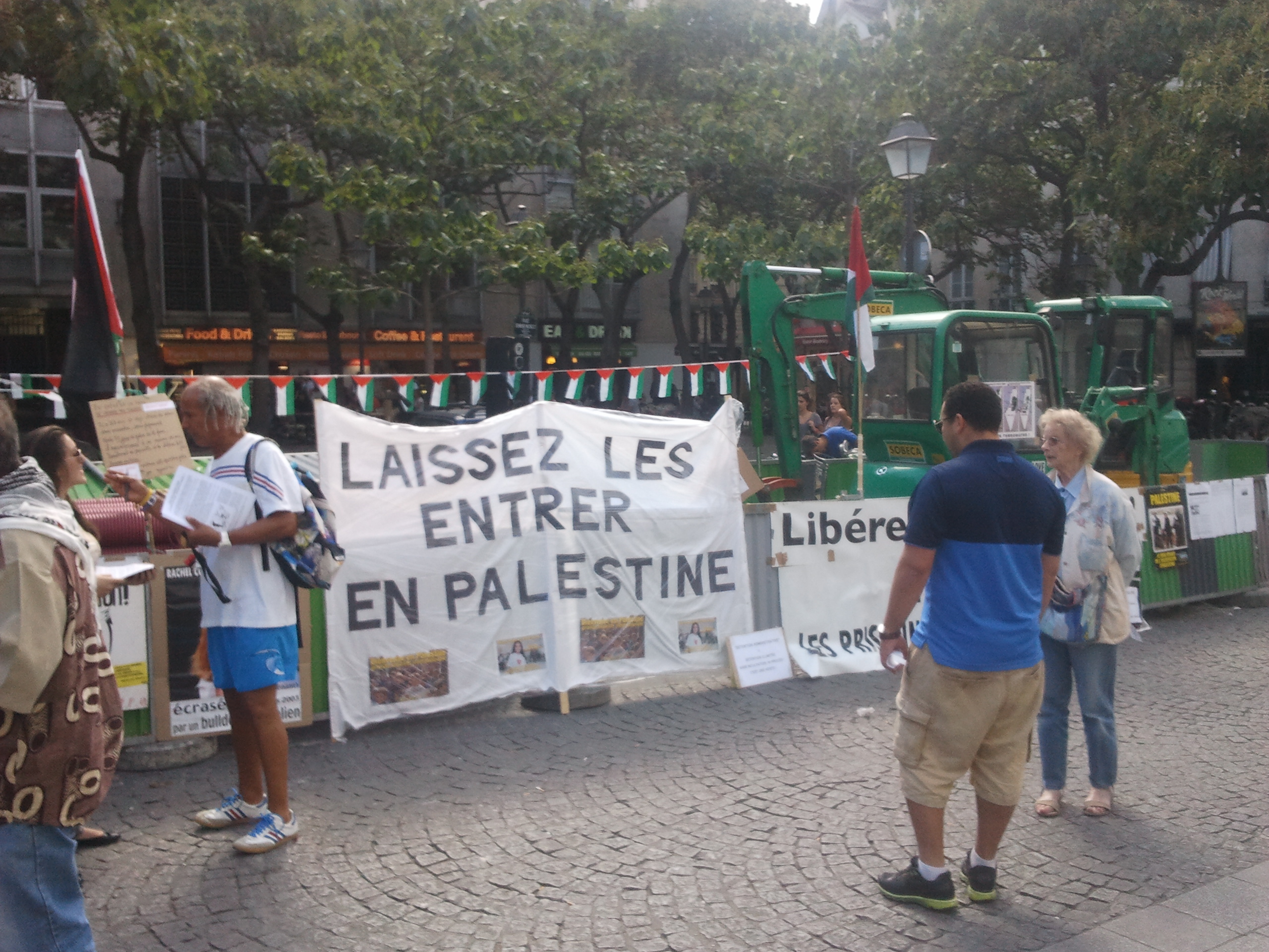 laissez-les2.jpg