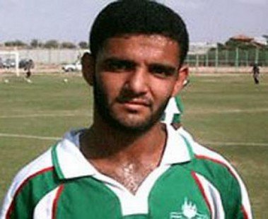 mahmoud_Sarsak_sur_terrain_de_sport-2.jpg