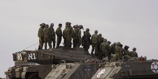 manoeuvres_militaires_israeliennes_sur-un-blinde.jpg