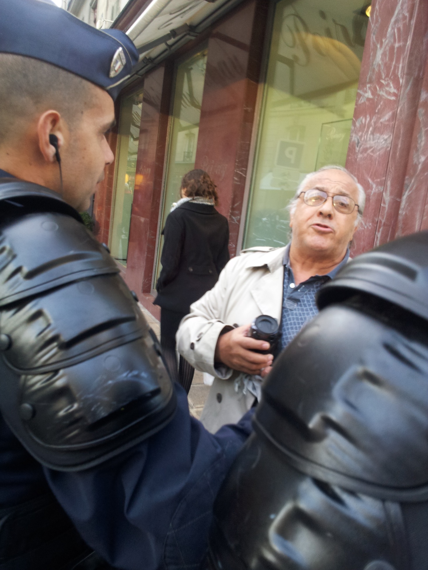 LDJ_rassemblement_sioniste_camera.jpg