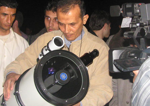suleiman_baraka_et_son_te_lescope.jpg