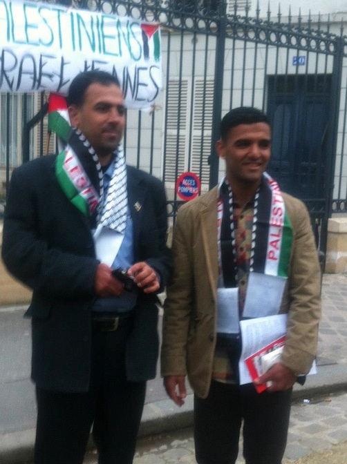 mahmoud_et_Mohammed_Croix_Rouge.jpg
