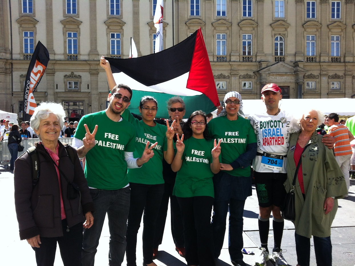 lyon_mouloud_accueil_groupe.jpg