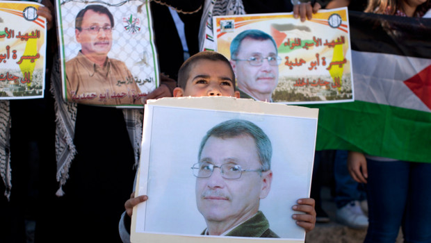 manifestation-de-palestniens-a-la-memoire-maisara-abou-hamdiyeh-10891127mofcz_1713.jpg