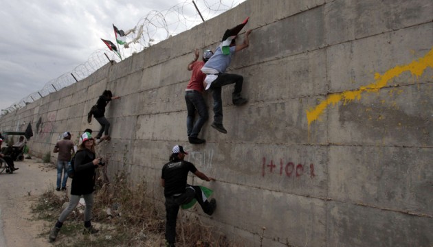 mur_a_l_assaut.jpg