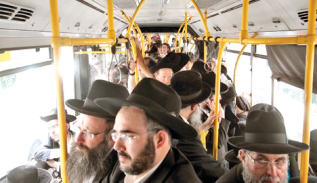 juifs_orthodoxes_bus_israel.jpg
