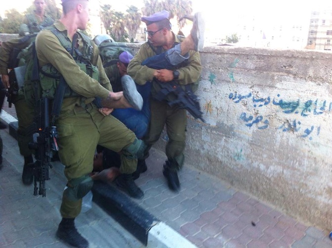 he_bron_arrestation_9_sept_2013.jpg