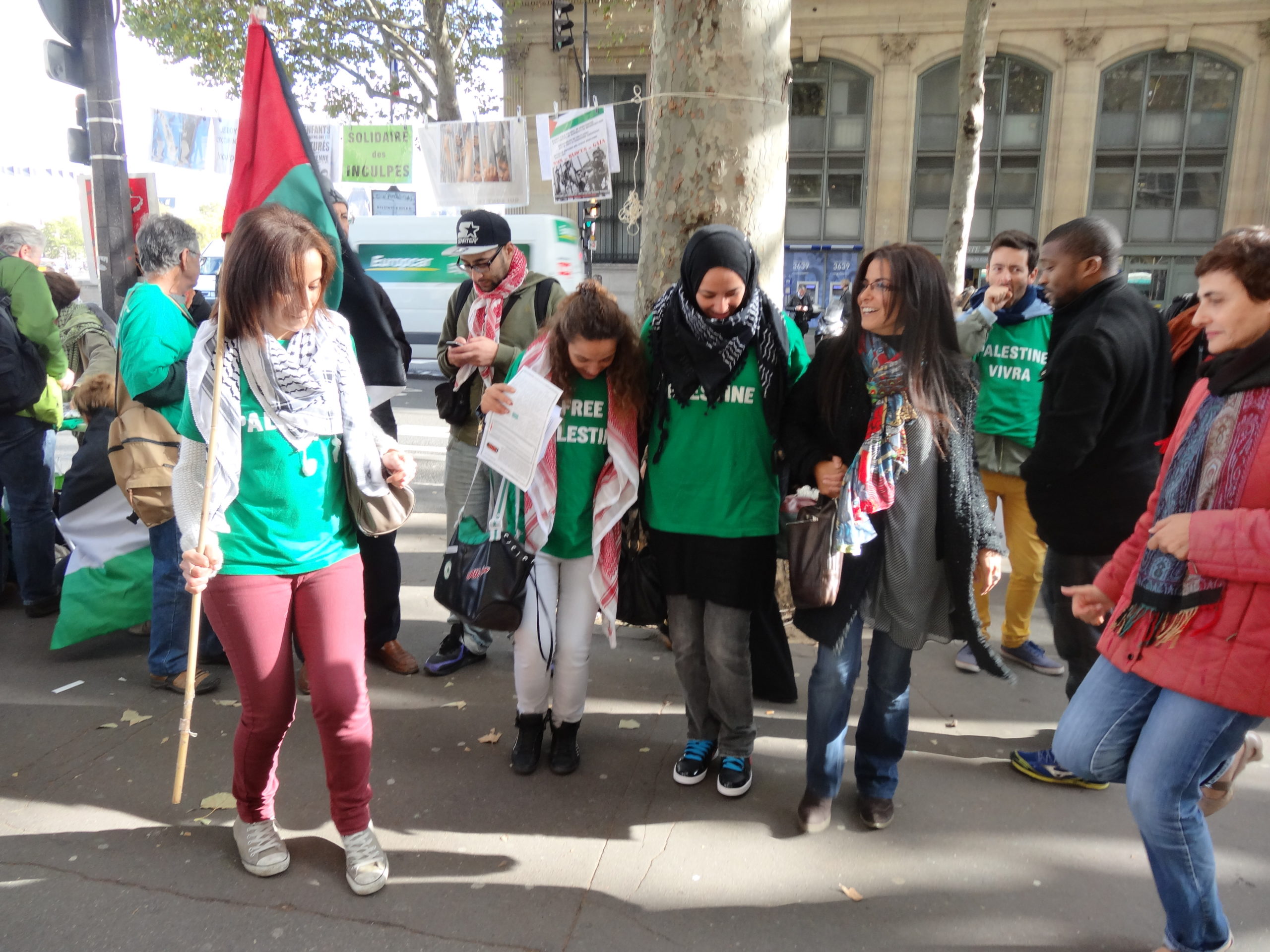 proce_s_paris_dabke.jpg