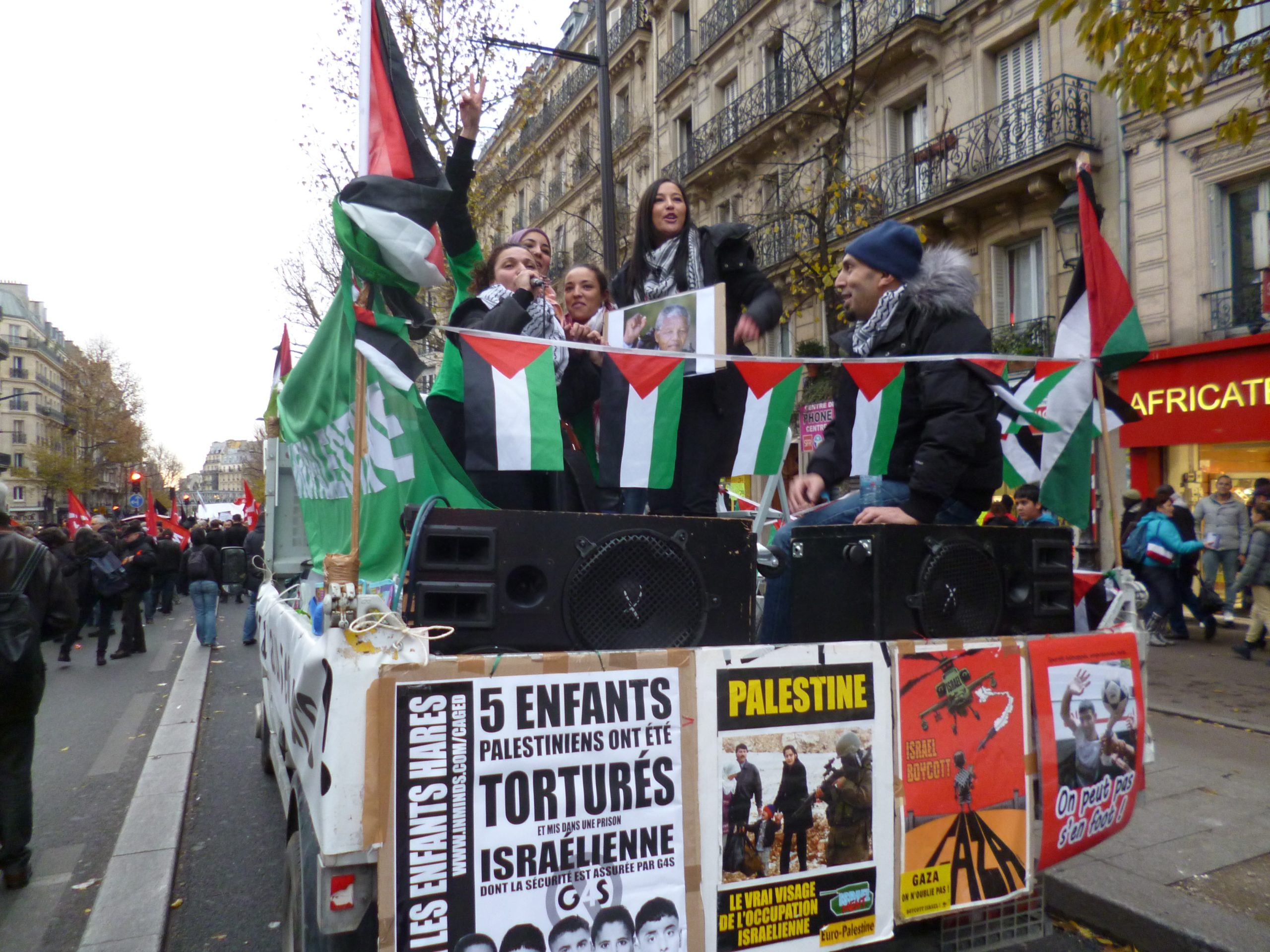 camion_toutes_les_filles_abdel.jpg