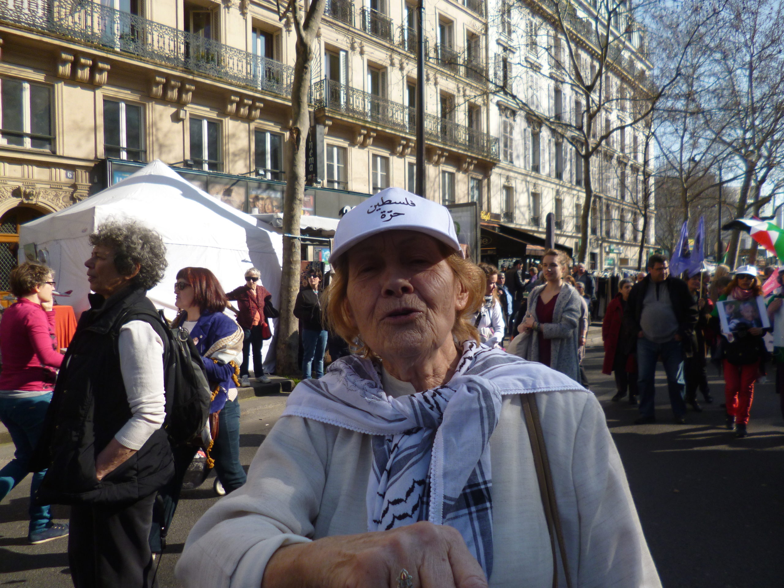 manif_femmes_doyenne.jpg