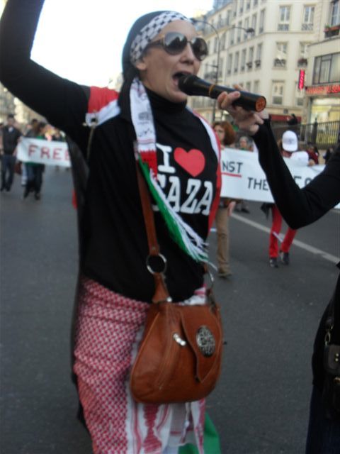 marche_femme_amena.jpg