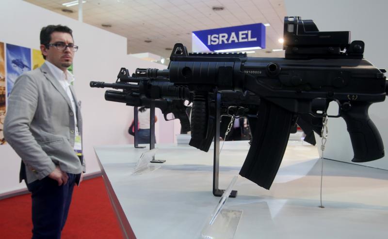 armes_israel_salon.jpg