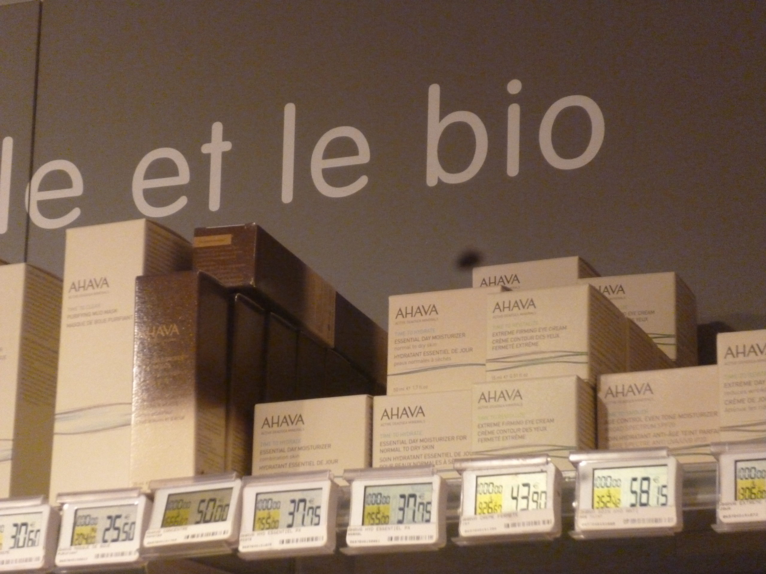 ahava_chez_monoprix.jpg