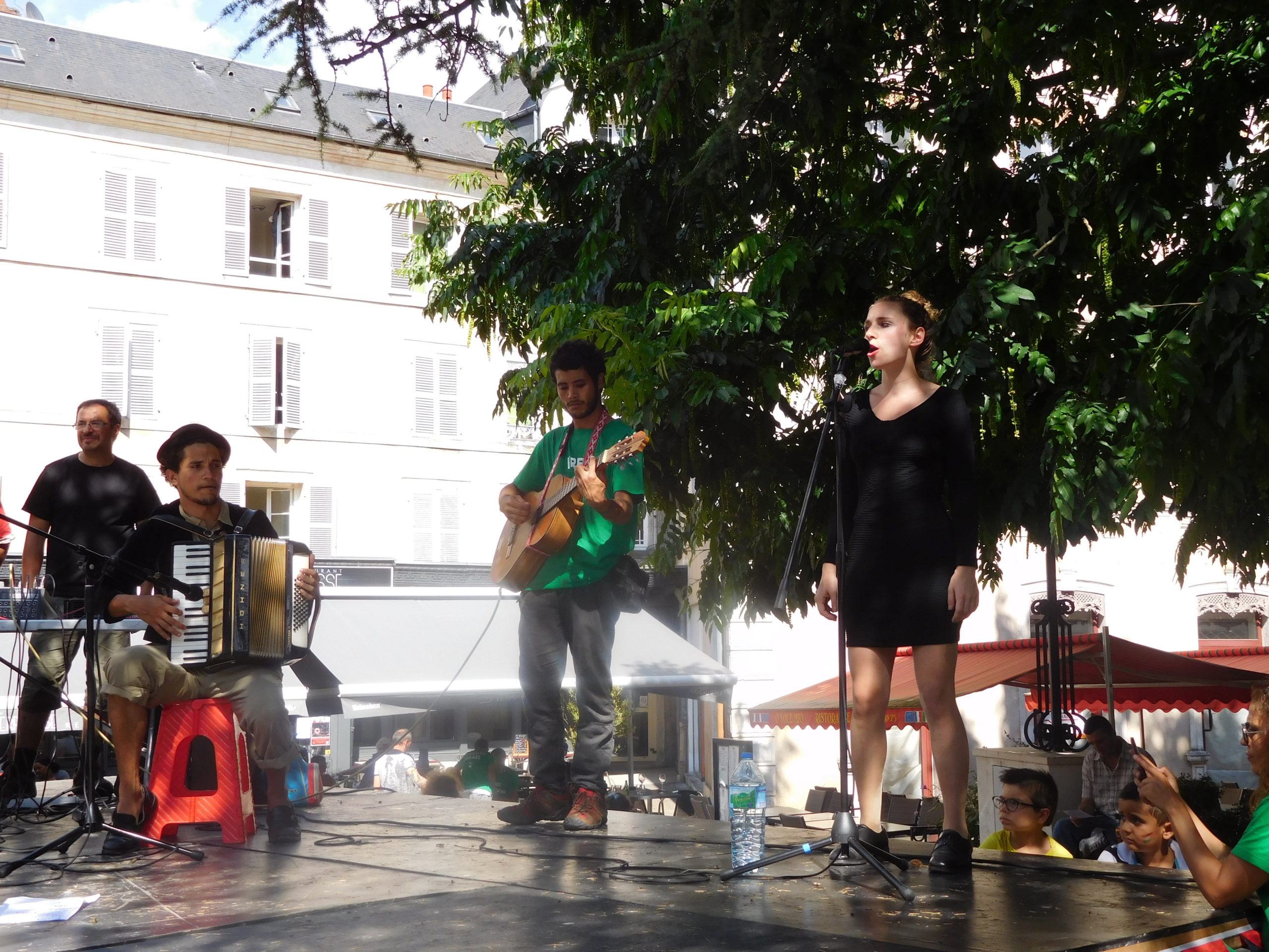 adele_mounaim_andres_facundo_bourges-2.jpg