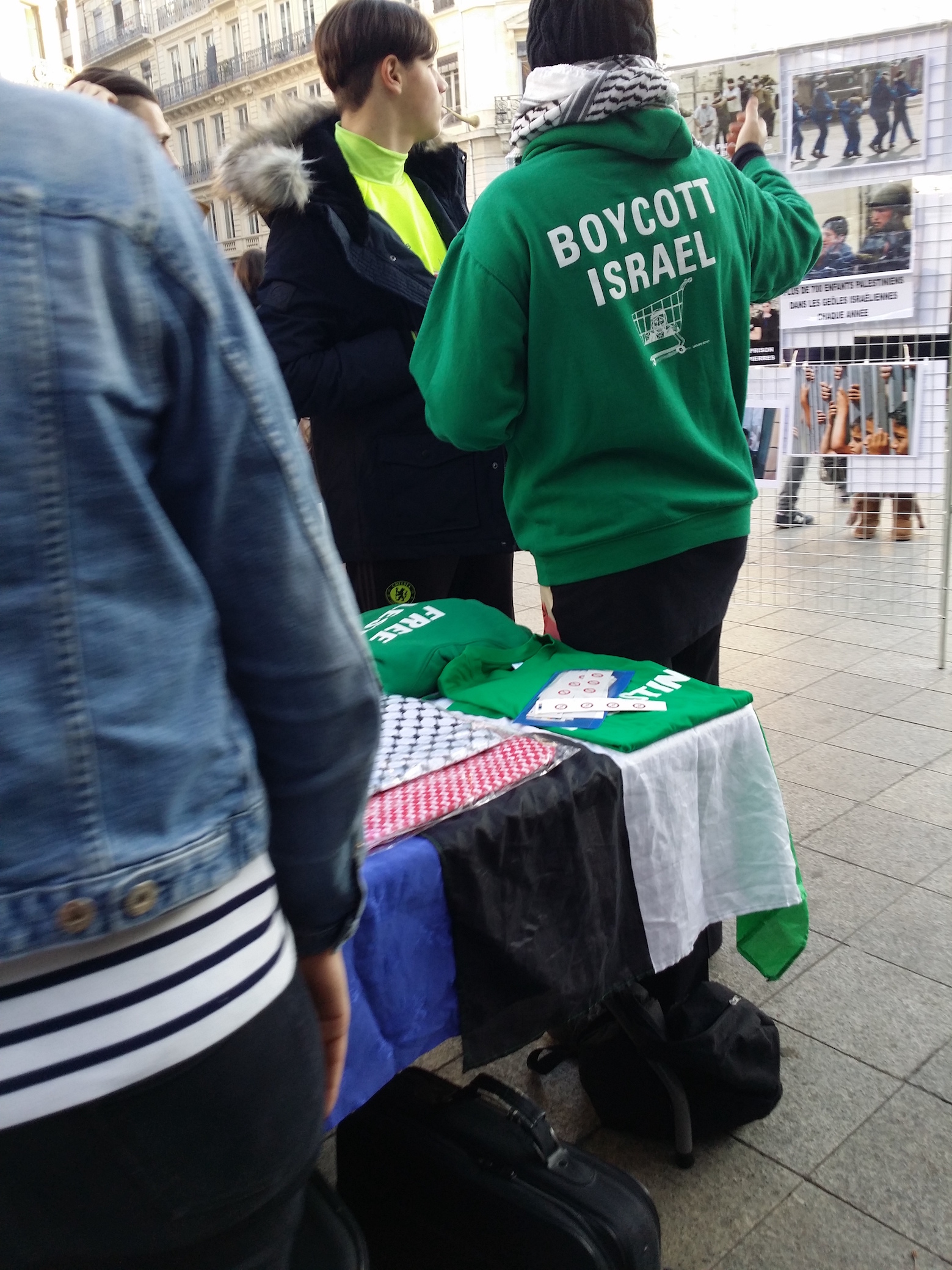 affiches_lyon_lumie_res.jpg