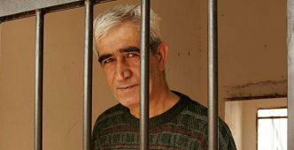 ahmad_saadat_barreaux_autre.jpg