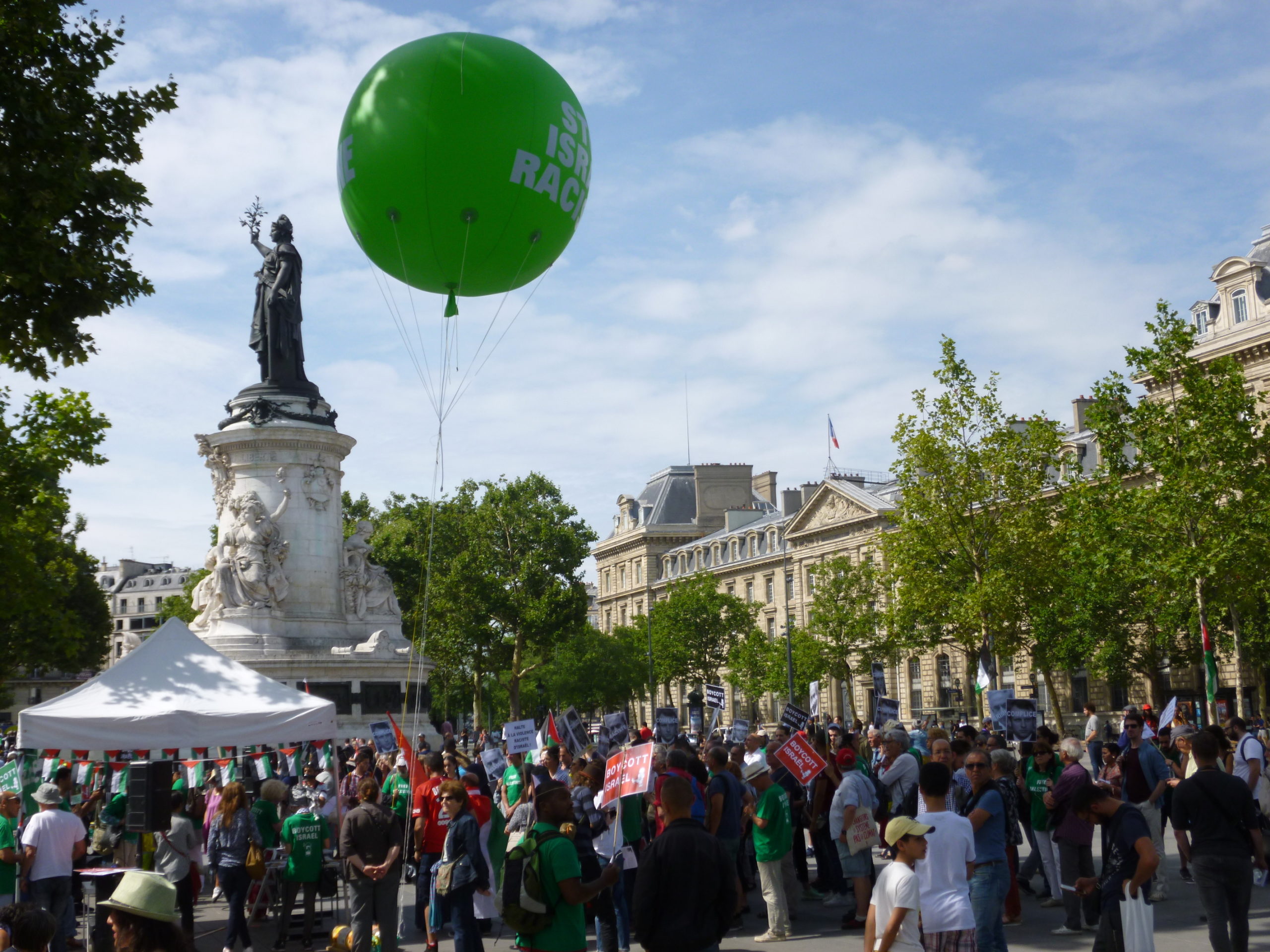 ballon_et_statue.jpg
