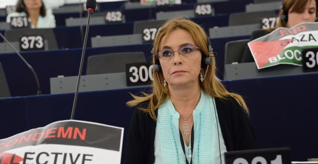angelina_vallina.jpg