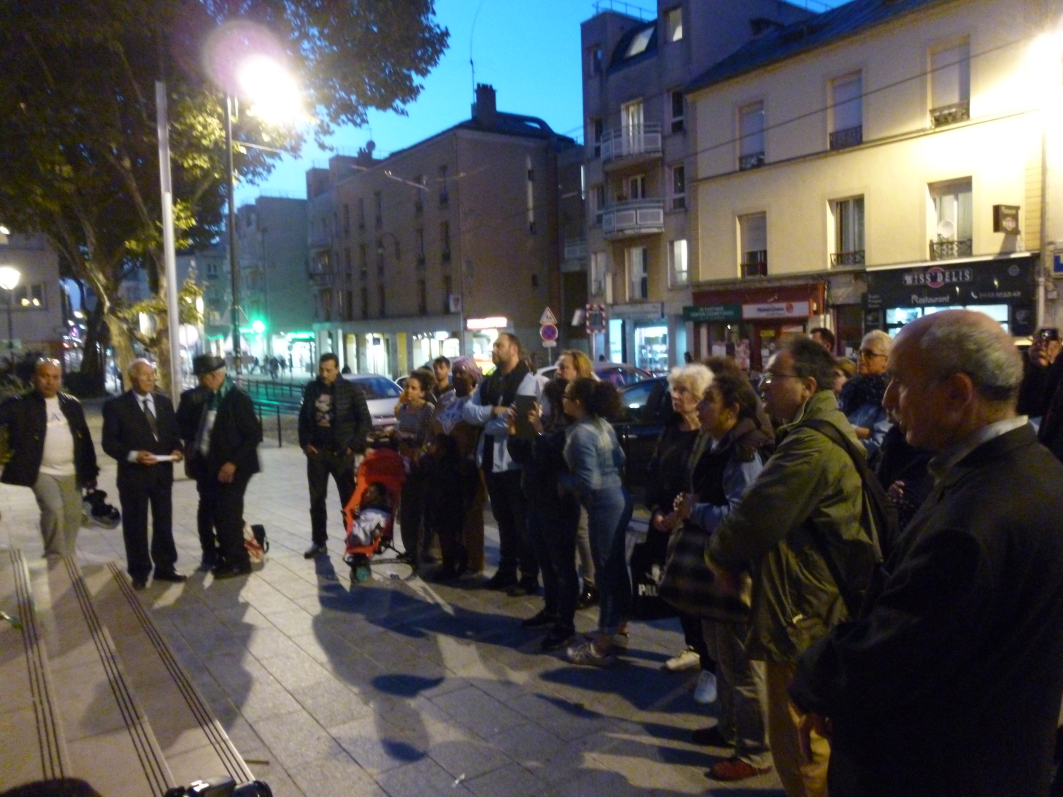 17_octobre_foule_ile-saint-denis.jpg
