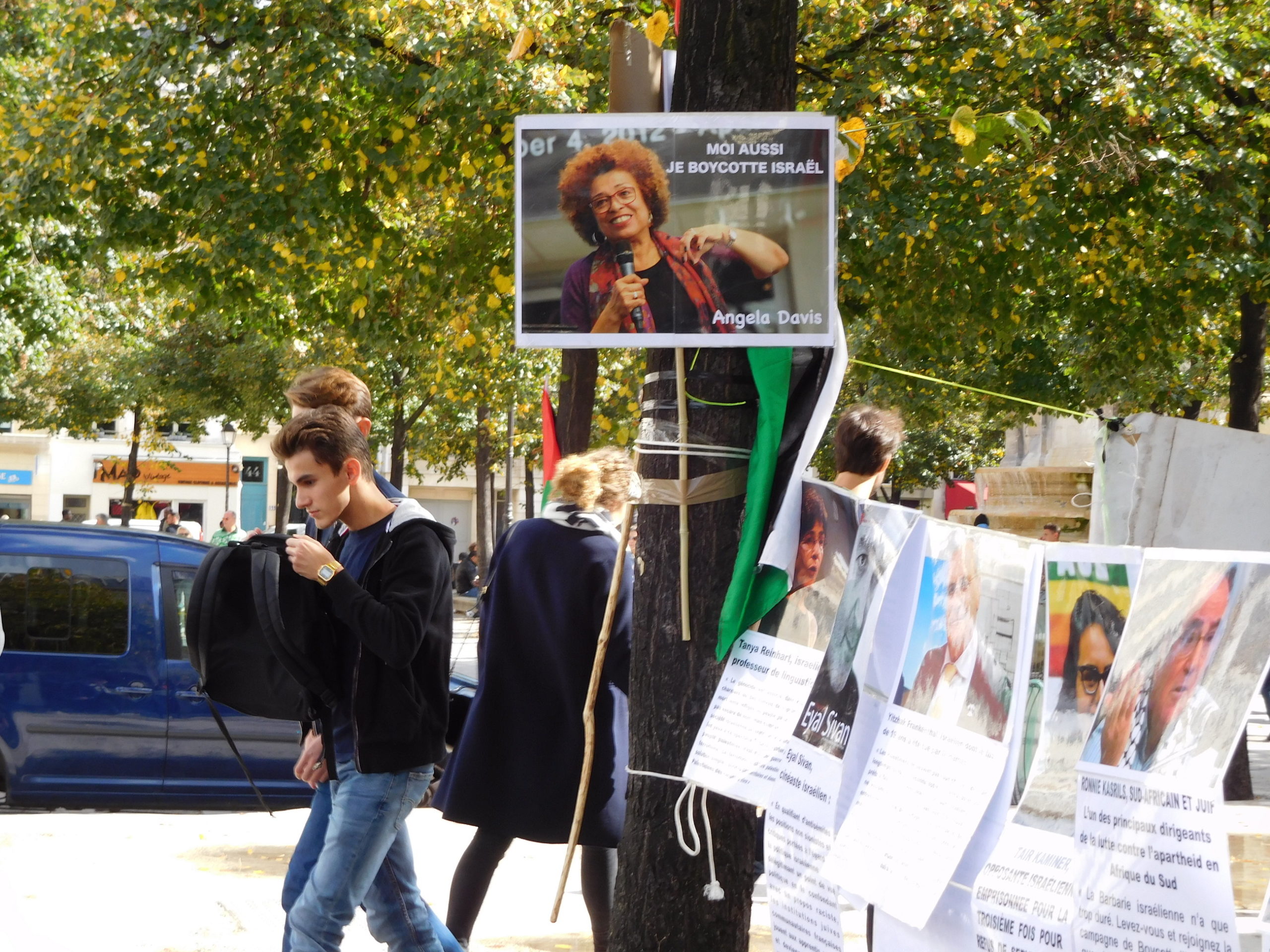 angela_davis_forum.jpg