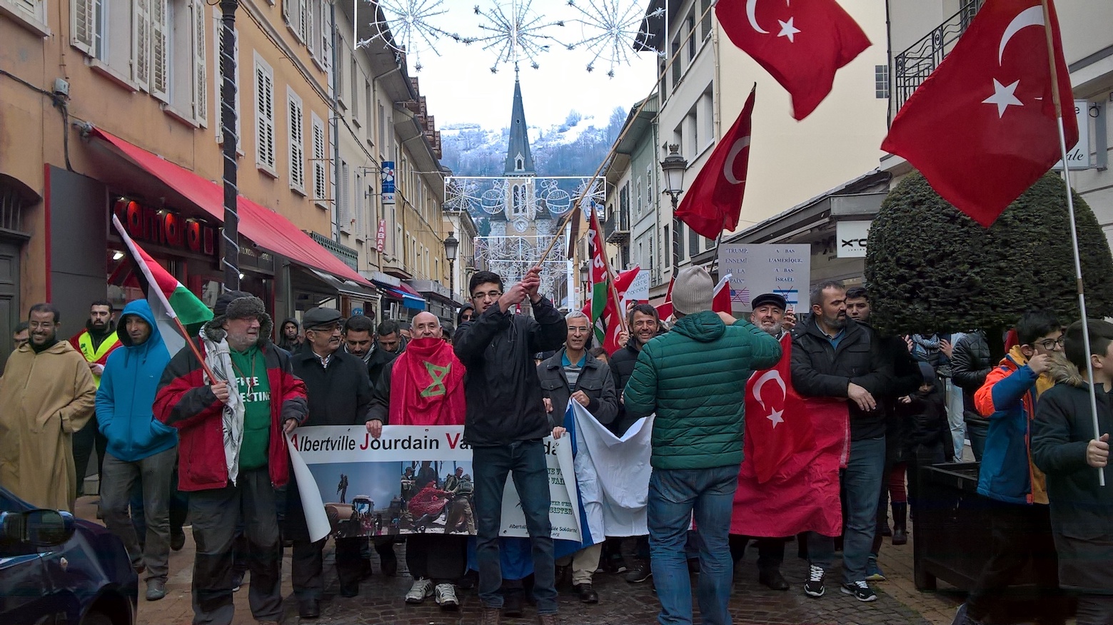 albertville_manif_17_dec.jpg