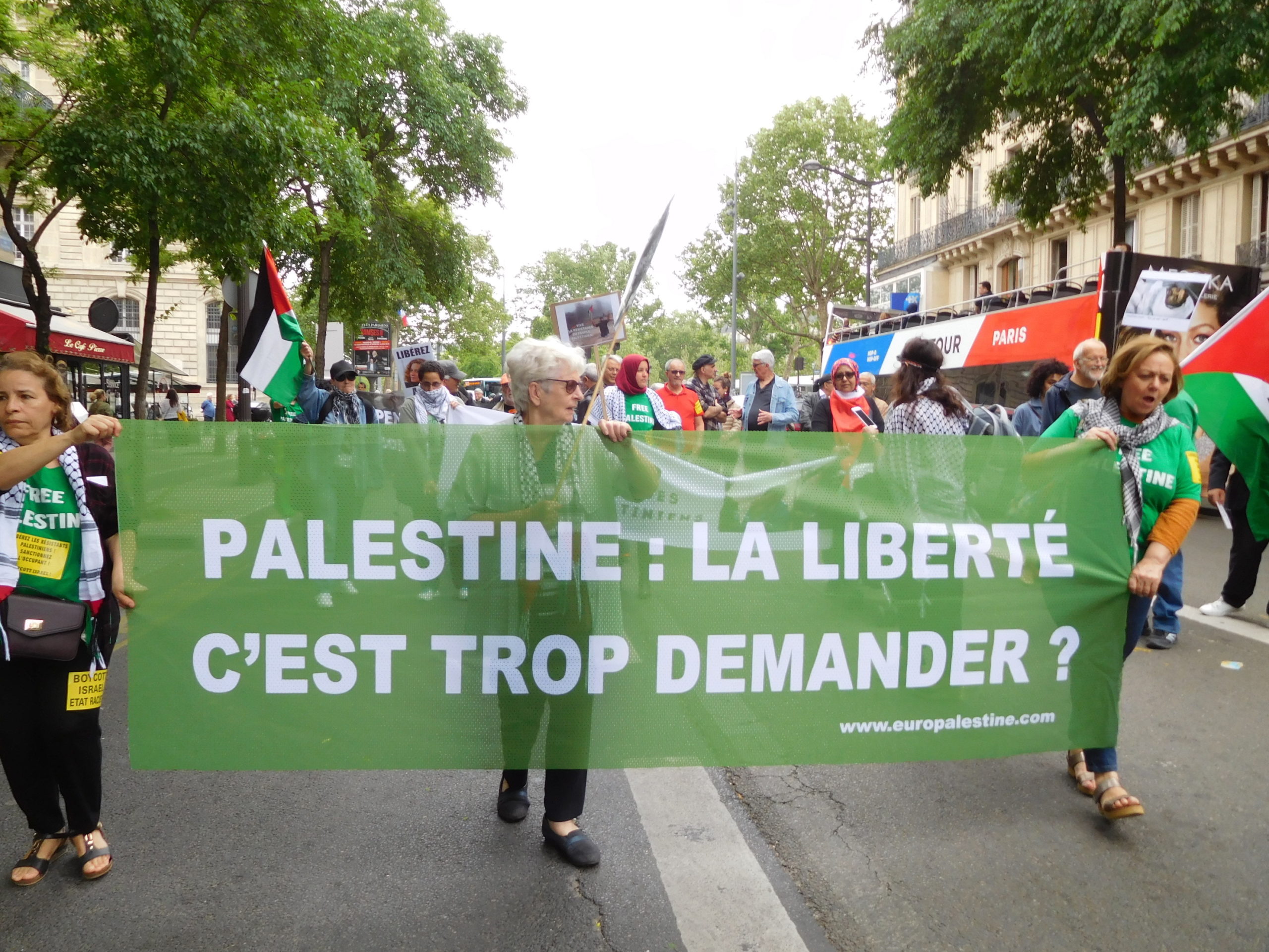 banderole_verte_bonne_jacqueline_au_milieu.jpg