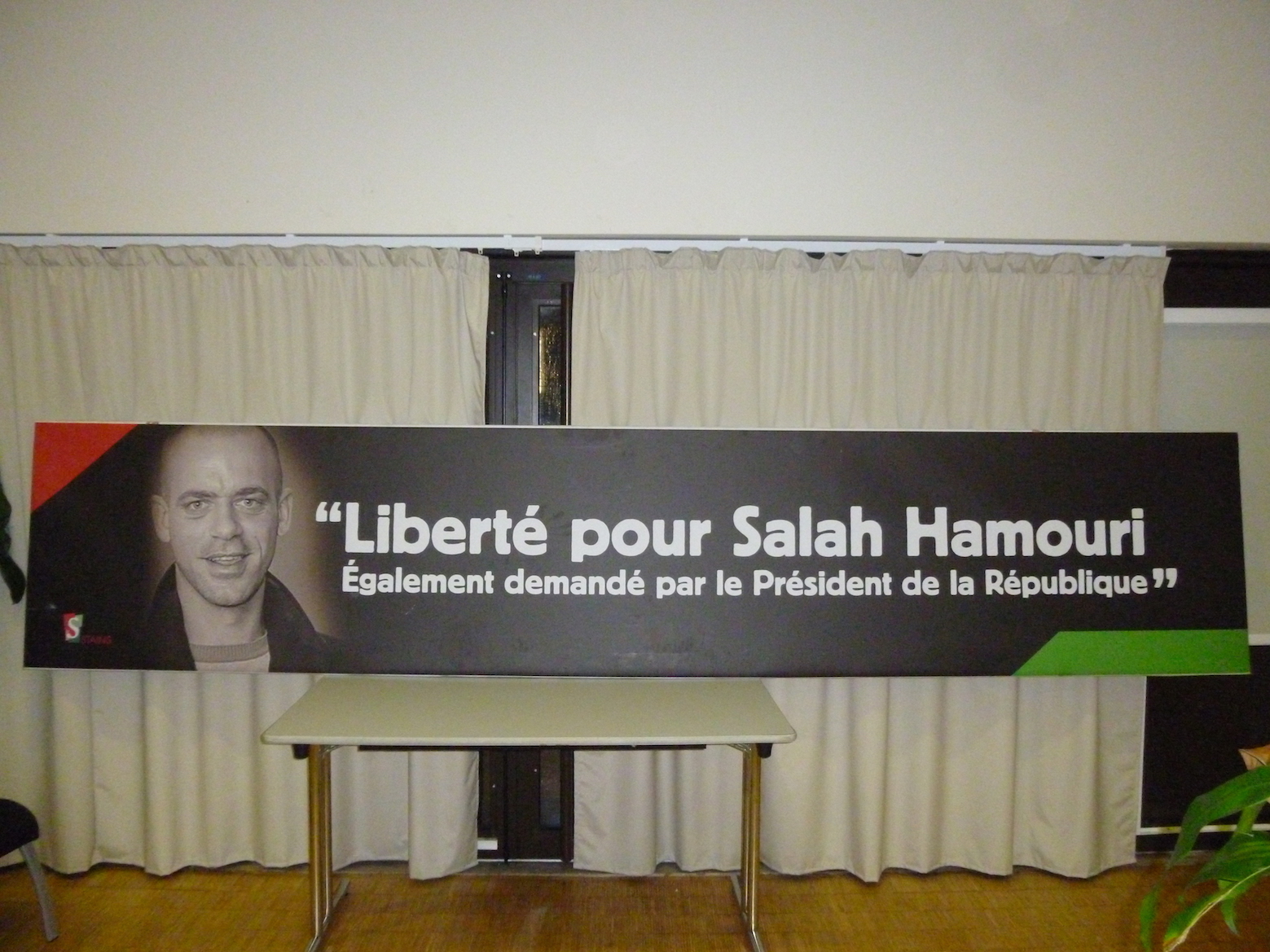 baderole_poursuivie_stains.jpg