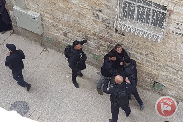 assaut_flics_maison_je_ru_est.jpg