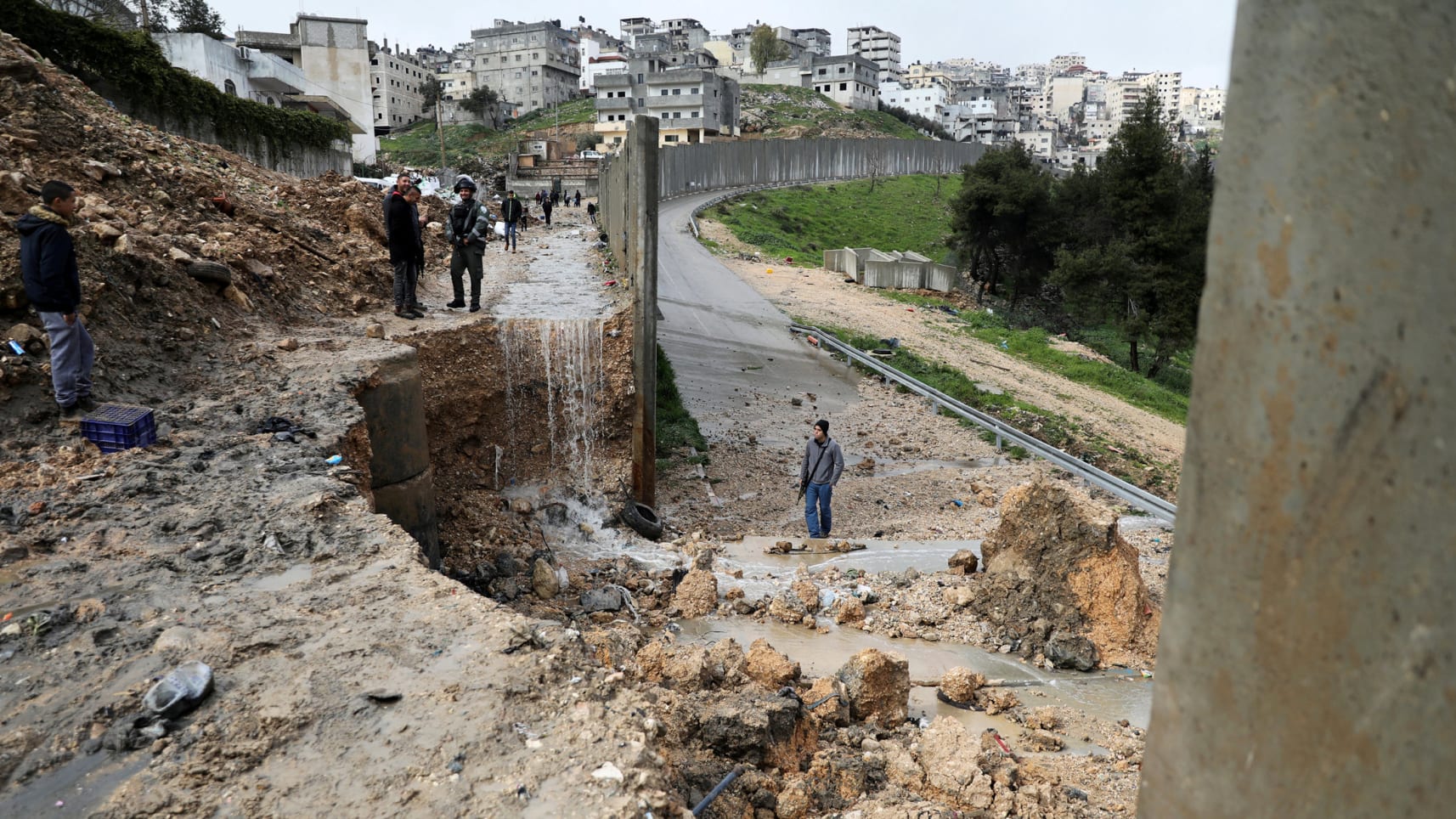 mur_shuafat.jpg