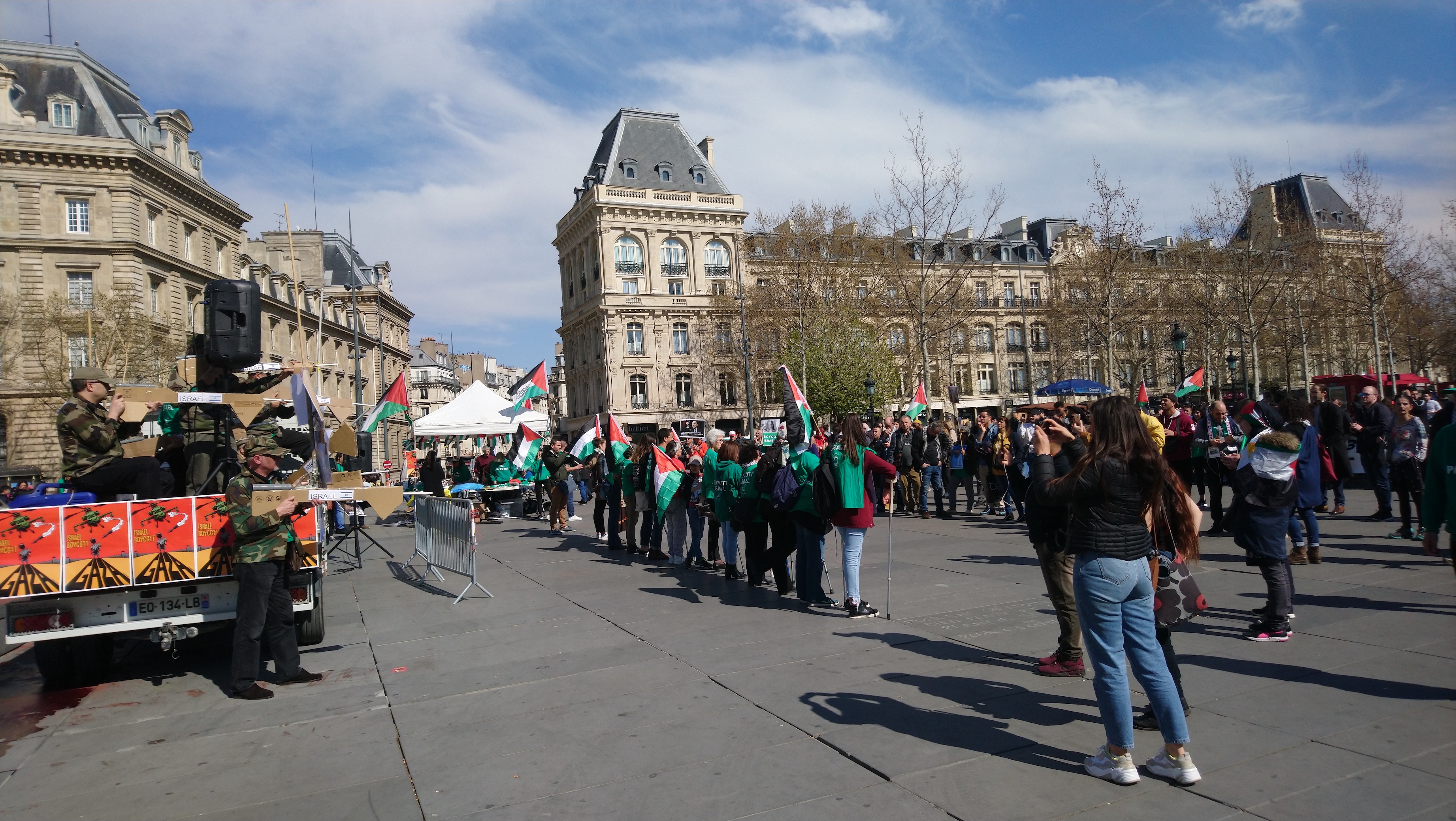 camion_mutile_s_tables_vue_d_ensemble.jpg