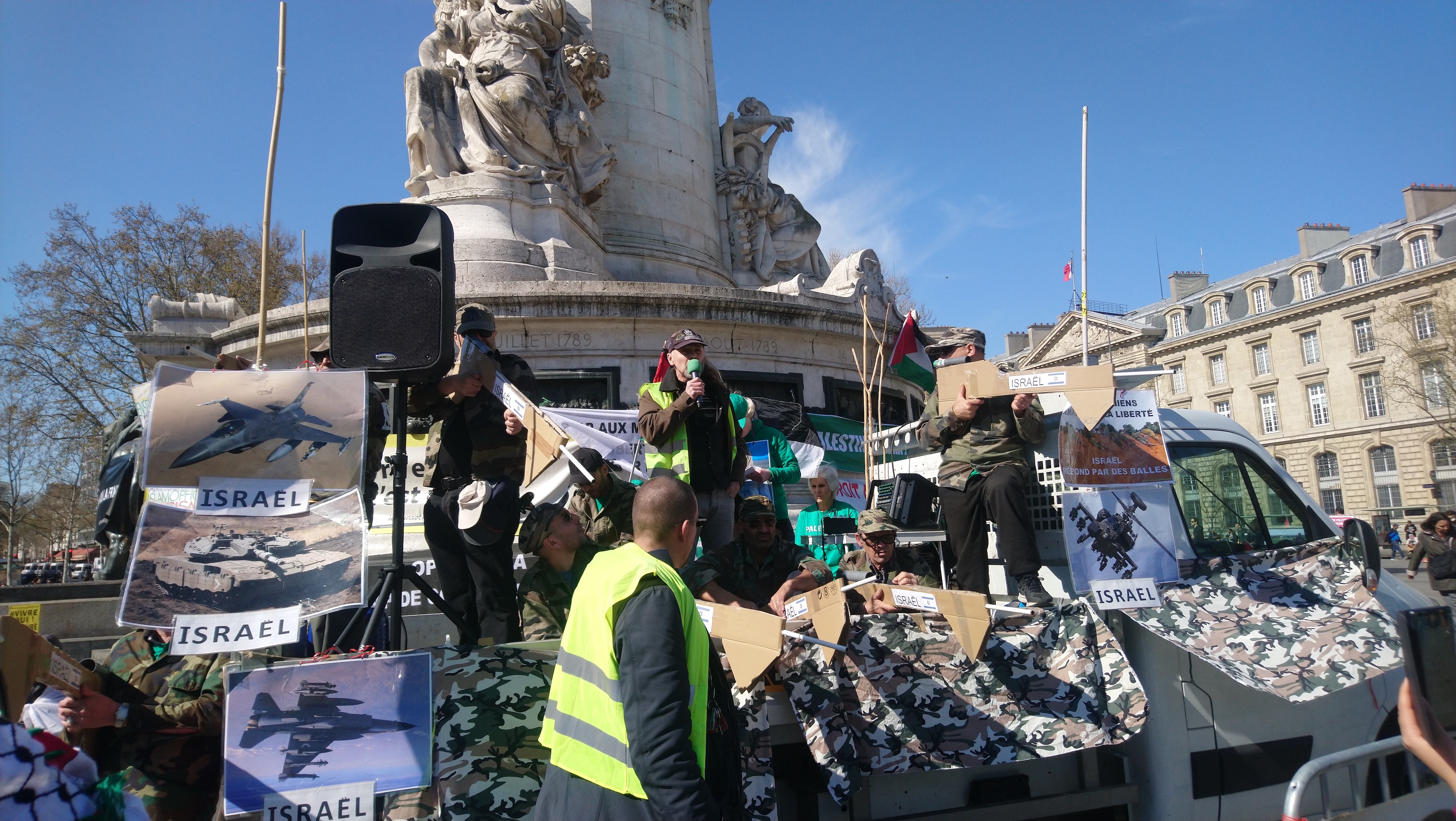 gilet_jaune_prise_de_parole.jpg