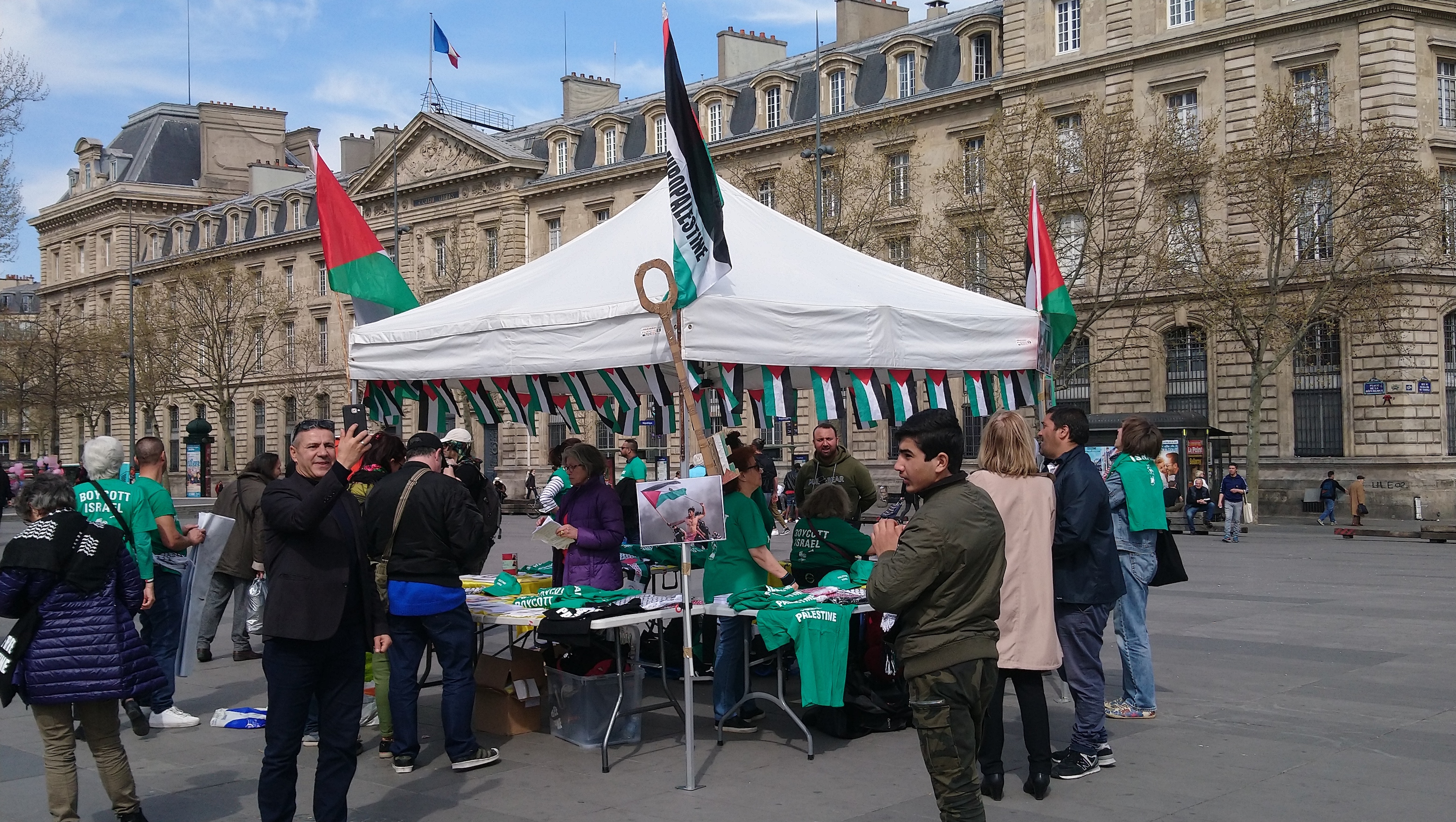photostandcle_et_delacroix.jpg