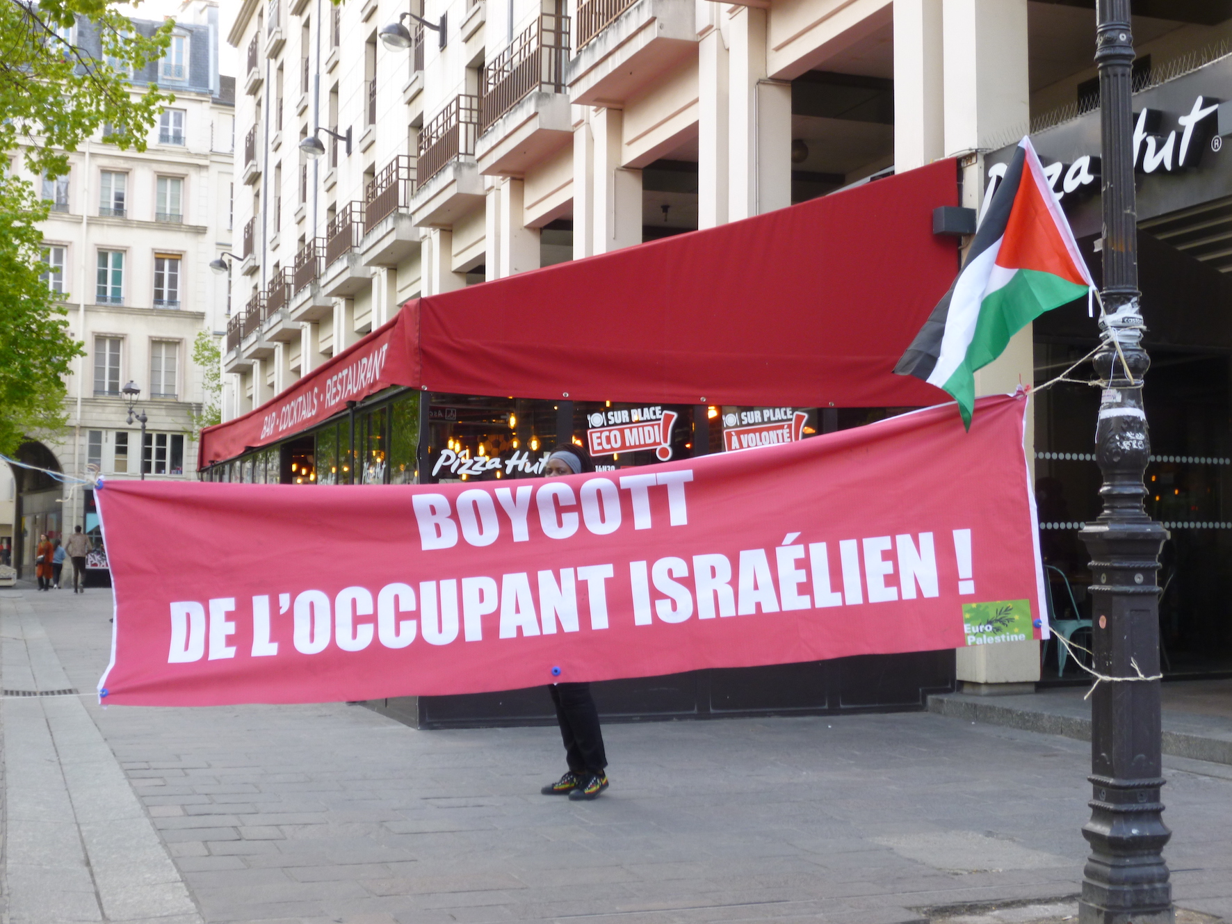 banderole_boycott_occupant.jpg