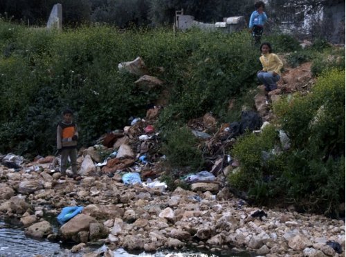 eau_palestinienne_pollue_e_par_la_colonie_d_ariel.jpg