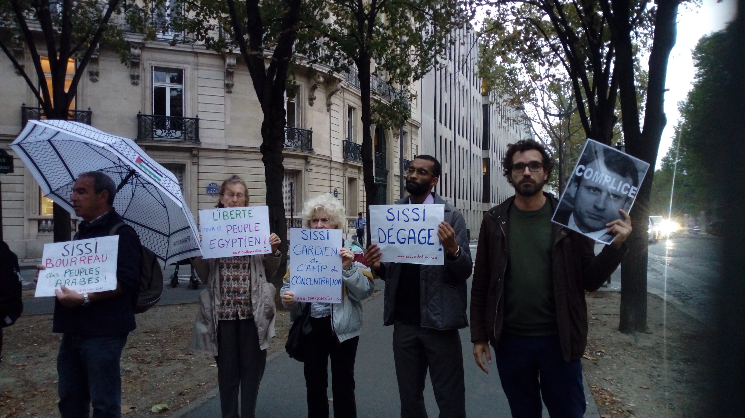 sissi_manif_nous_re_duit.jpg
