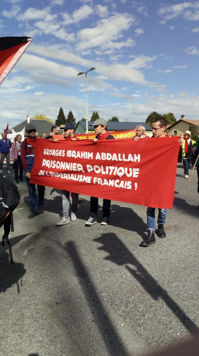 banderole_prisonnier_politique_lannemezan.jpg