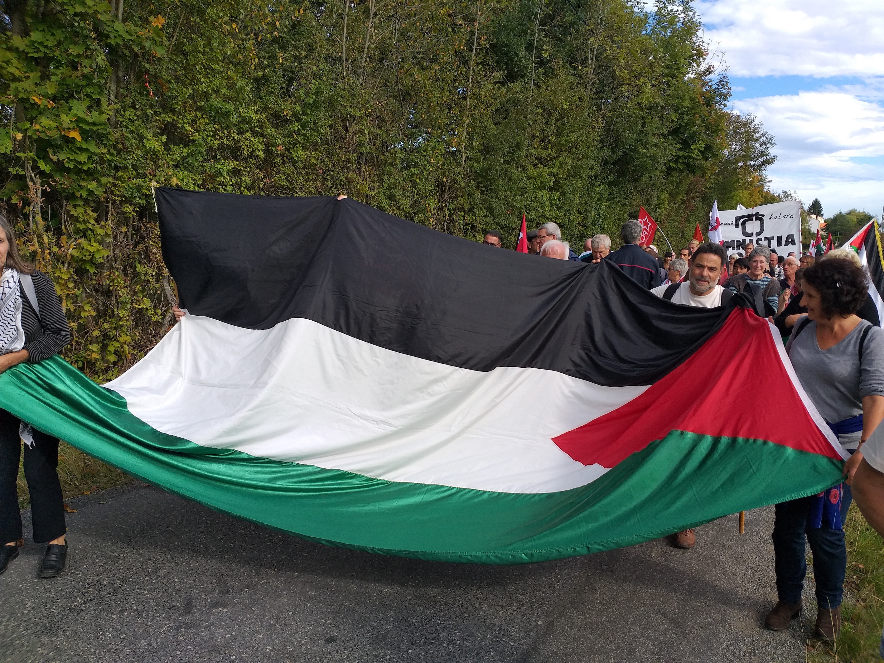 grand_drapeau_lannemezan.jpg