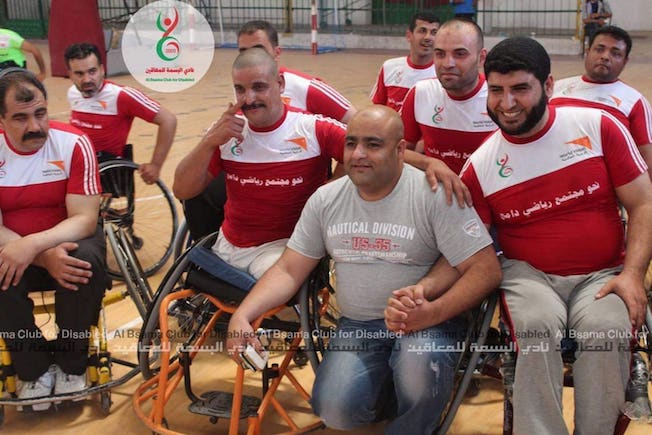 mohamed_avec_sportifs_handicape_s_a_gaza.jpg