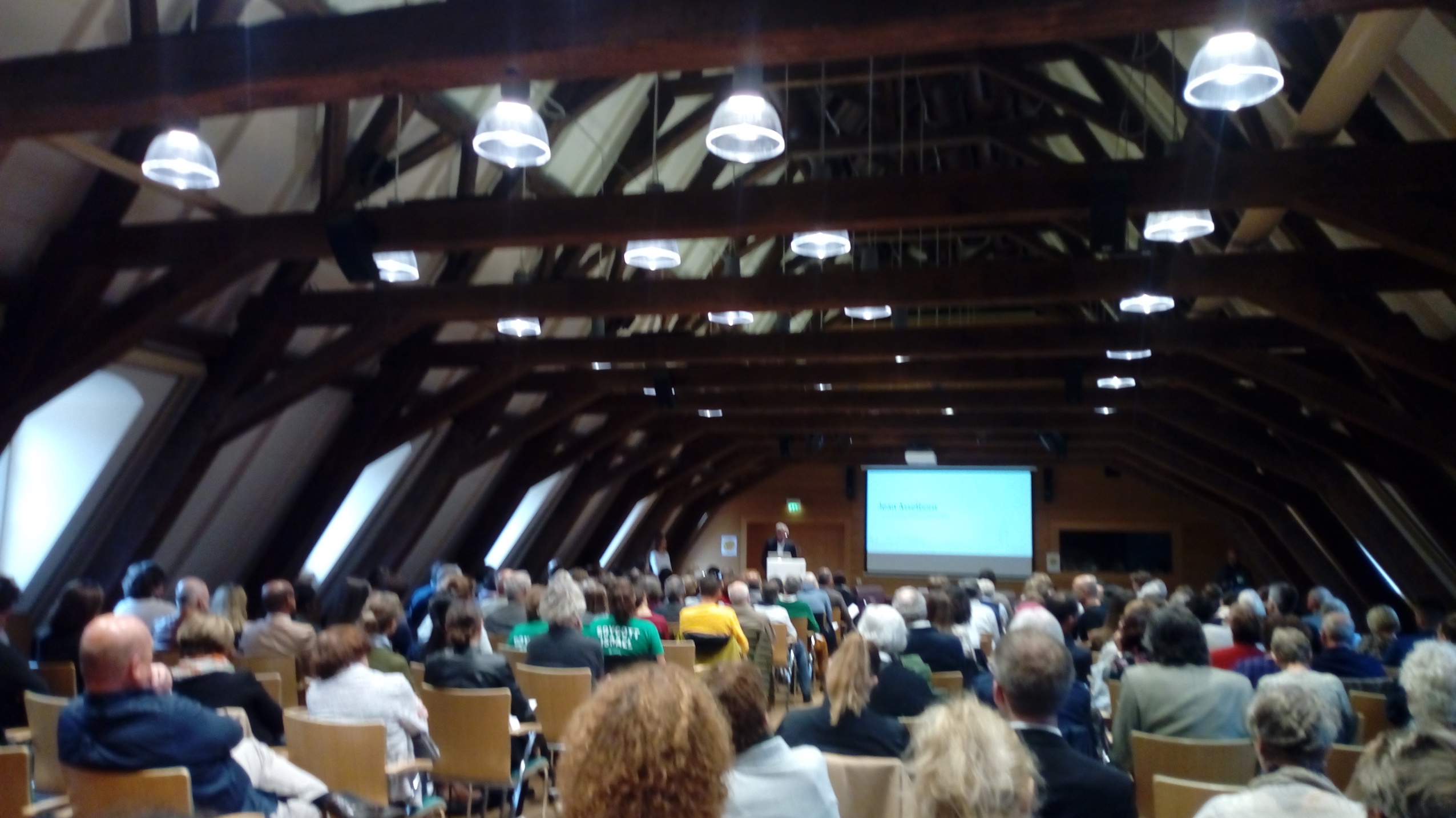 symposium_lu.jpg